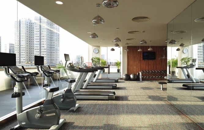 北京萬(wàn)興通達(dá)辦公裝修項(xiàng)目-皇冠假日酒店裝修案例效果圖