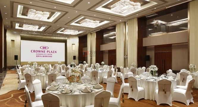 北京萬(wàn)興通達(dá)辦公裝修項(xiàng)目-皇冠假日酒店裝修案例效果圖