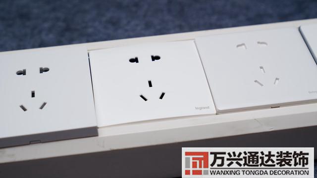 裝修開關裝修開關插座布局圖