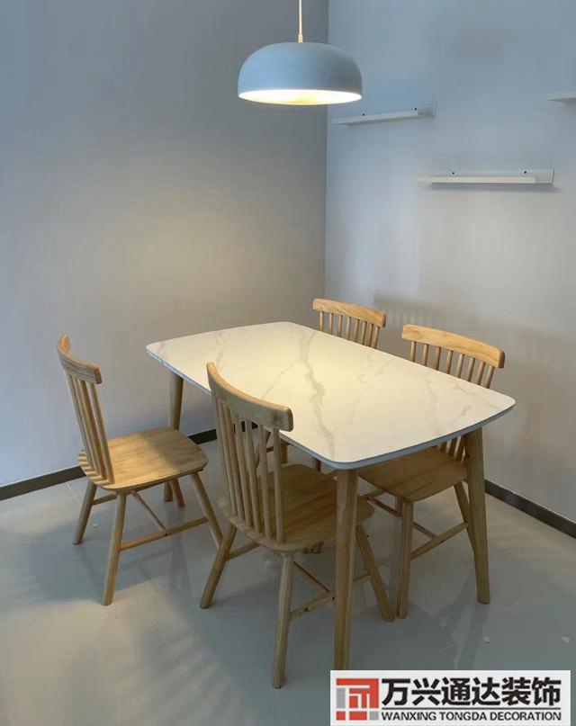 裝修餐廳裝修餐廳墻要不要貼瓷磚