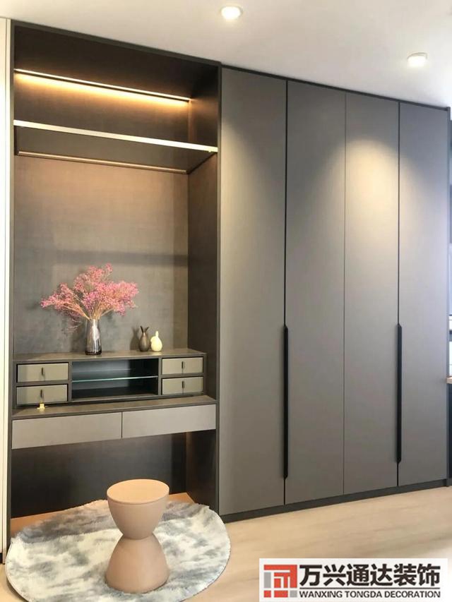 裝修衣柜效果圖現在裝修衣柜效果圖