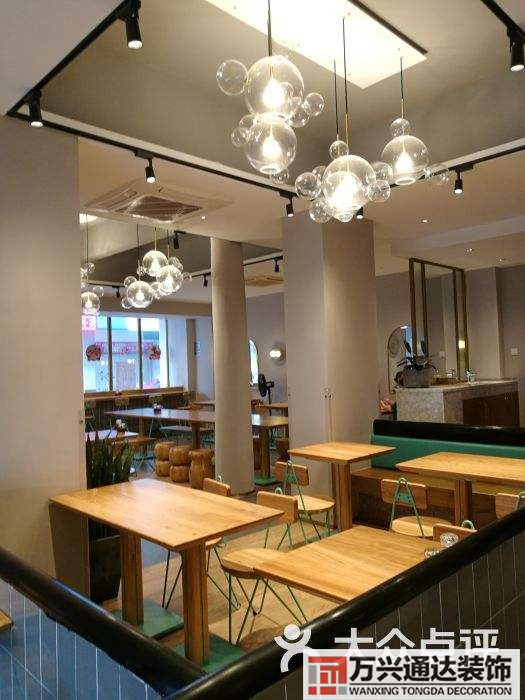 舟山連鎖店鋪裝修舟山店面裝修設(shè)計效果圖